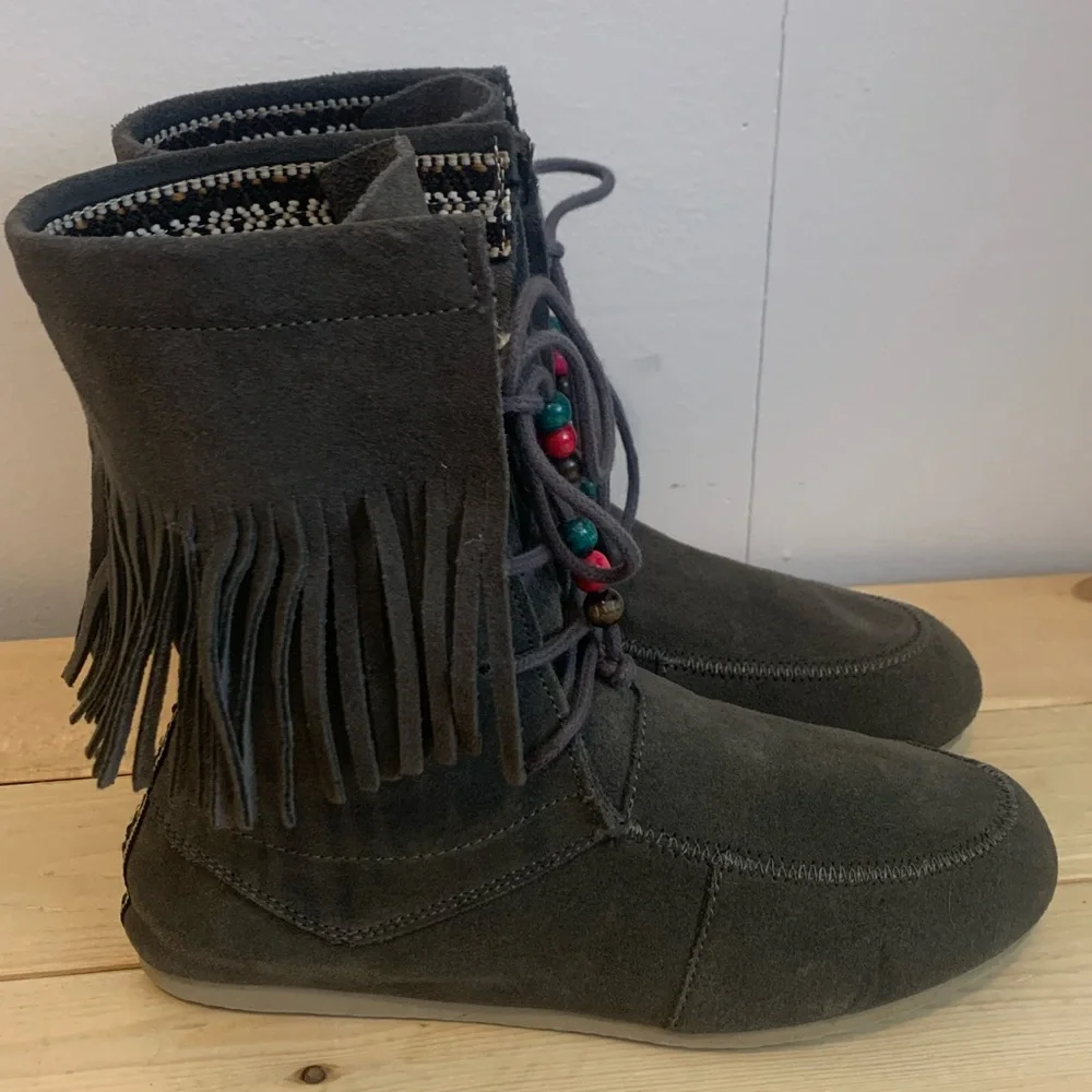 Bohemian Grey Suede-Freewater Fringe Songbird Boots-Grey-Size 7 - Picture 5 of 16